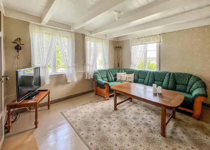 2 Bedroom Beautiful In * Hovag