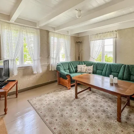 2 Bedroom Beautiful In * Hovag